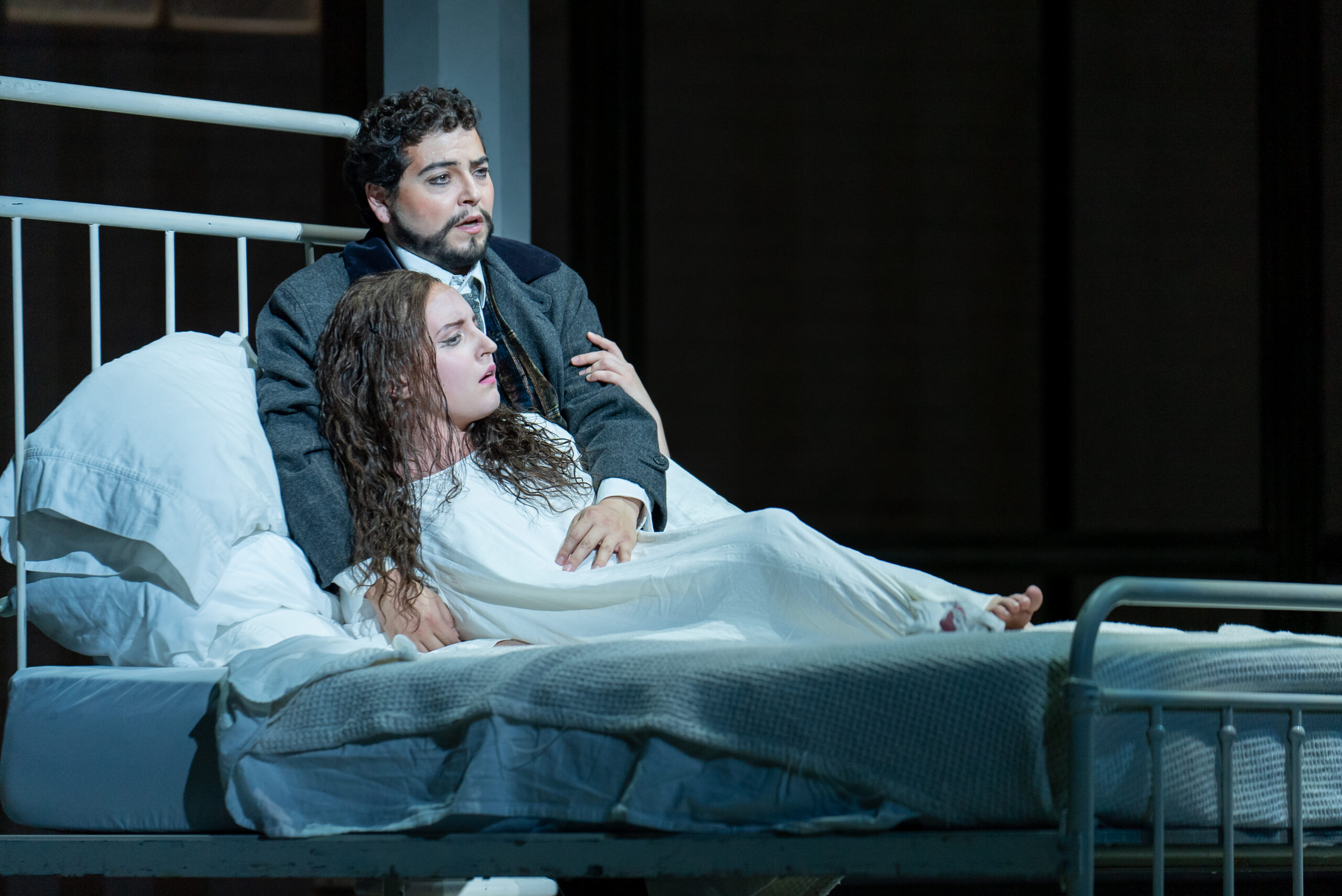 Soprano Emily Pogorelc and tenor Galeano Salas sing the roles of Violetta and Alfredo in Detroit Opera’s La traviata, directed by Francesca Zambello and conducted by Roberto Kalb, October 19, 25, and 27 2024. Photo by Austin Richey / Detroit Opera