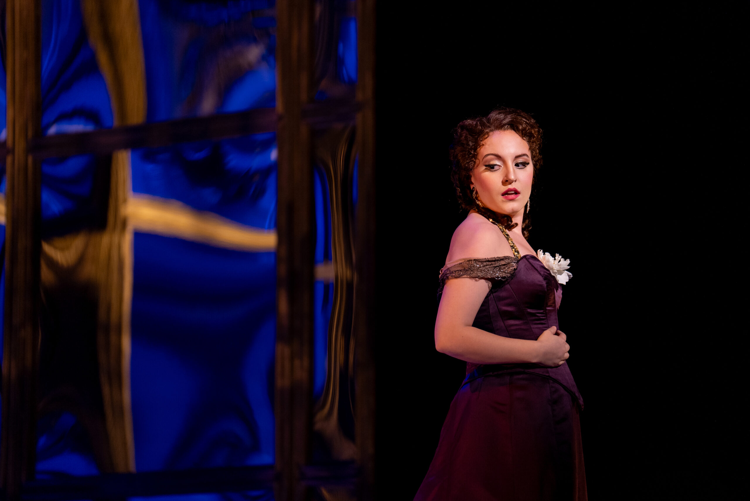 Soprano Emily Pogorelc performs the role of Violetta in Verdi’s La traviata at the Detroit Opera House, October 19, 25, and 27 2024, directed by Francesca Zambello and conducted by Roberto Kalb. Photo by Austin Richey / Detroit Opera