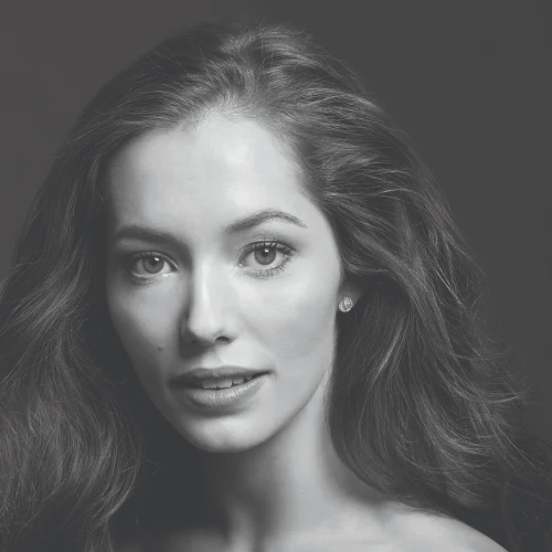 Unity Phelan portrait